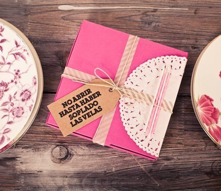 Rosa Geschenkbox für Geburtstage