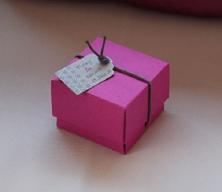 Quadratische Schachtel für kleine Hochzeitsgeschenke