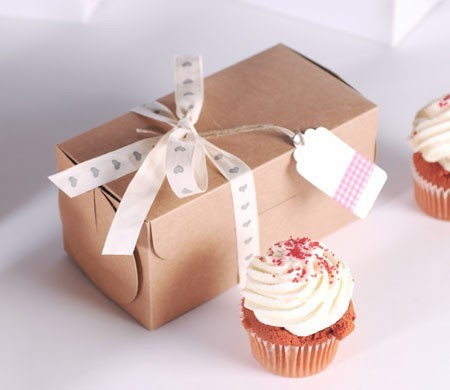Kleine rechteckige Box für zwei Cupcakes Kleine rechteckige Box für zwei Cupcakes