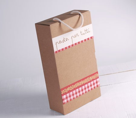 Caja resistente con asa