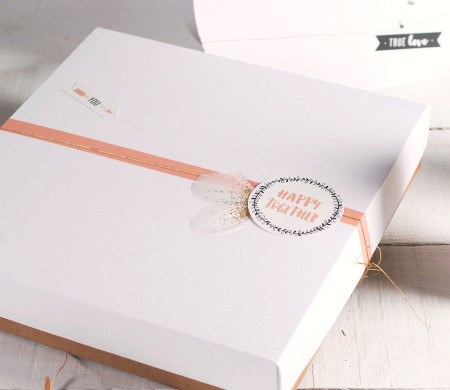 Caja con tapa decorada para...