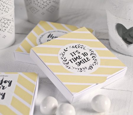 Flache Schachtel für kleine Geschenke