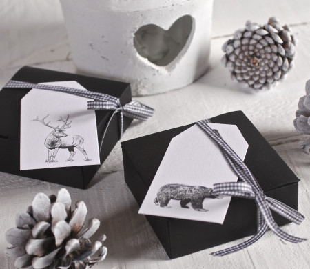 Caja regalo decorada con...