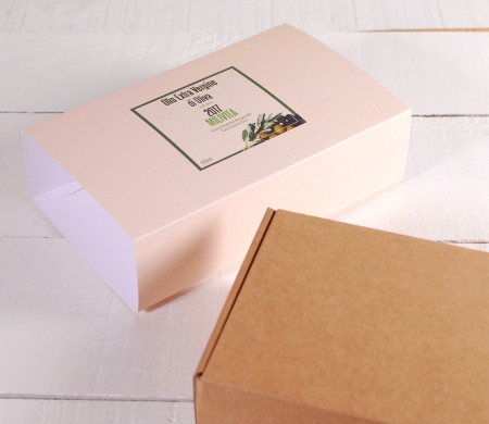 Personalisierbare Schachtel mit Ummantelung für Sendungen Personalisierbare Schachtel mit Ummantelung für Sendungen
