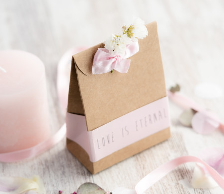 Hohe Geschenkbox