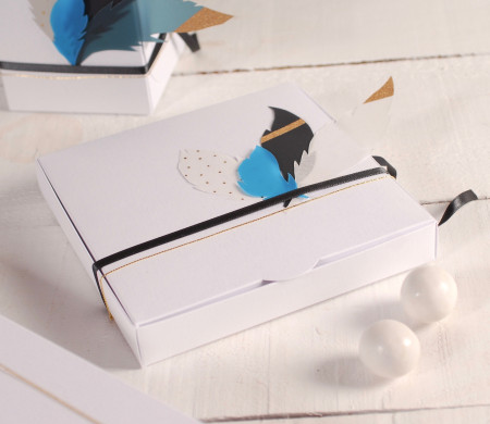 Flache dekorierte Geschenkbox