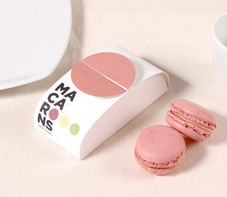 Bedruckte Schachtel für zwei Macarons.