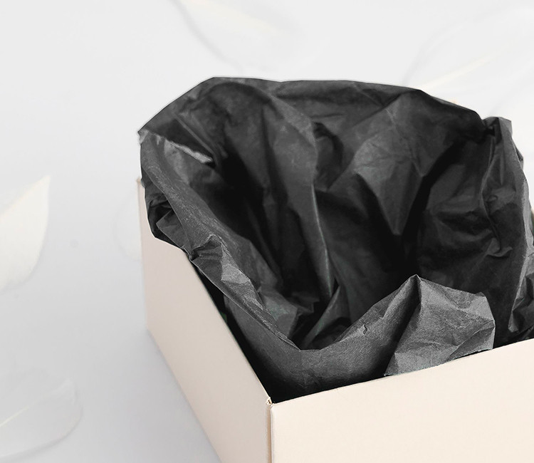 Seidenpapier. Verpacken Sie Ihre Geschenke schön!