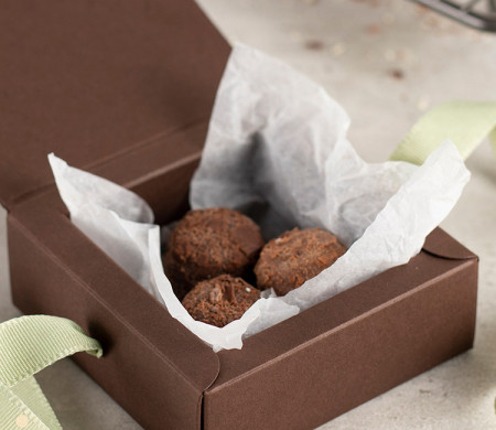 Seidenpapier. Verpacken Sie Ihre Geschenke schön!