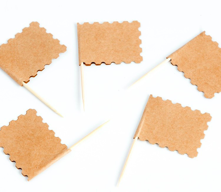Kleine Flaggen für Partys, Pack von 10 Stücken! Kleine Flaggen für Partys, Pack von 10 Stücken!