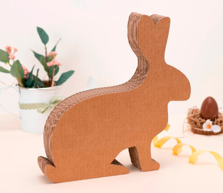 Hase aus Karton zum Dekorieren