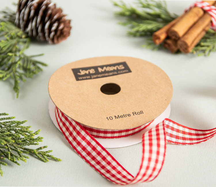 Grosgrain-Band mit Vichy-Muster. Dekorieren Sie Ihre Geschenke! Grosgrain-Band mit Vichy-Muster. Dekorieren Sie Ihre Geschenke!