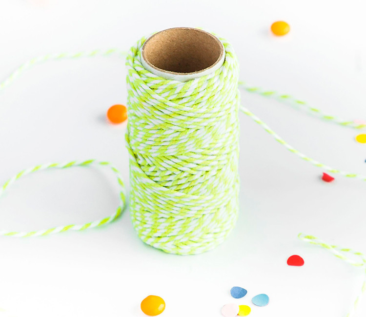 Baker's Twine zweifarbig zum Dekorieren von Geschenken