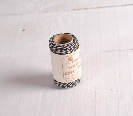 Baker's Twine zweifarbig zum Dekorieren von Geschenken