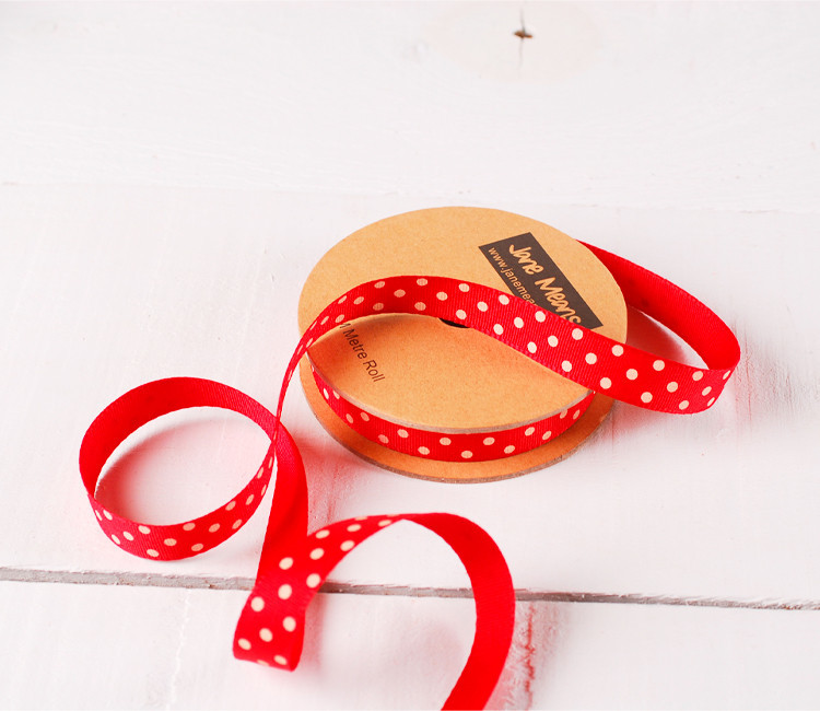 Weiß gepunktetes Grosgrain-Band für die Dekoration von Geschenken