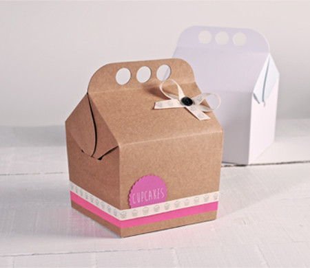 Caja automontable con asa