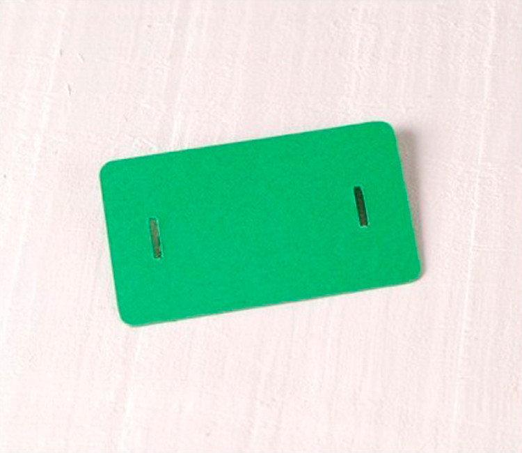 Geschenketiketten in Form einer Schnalle