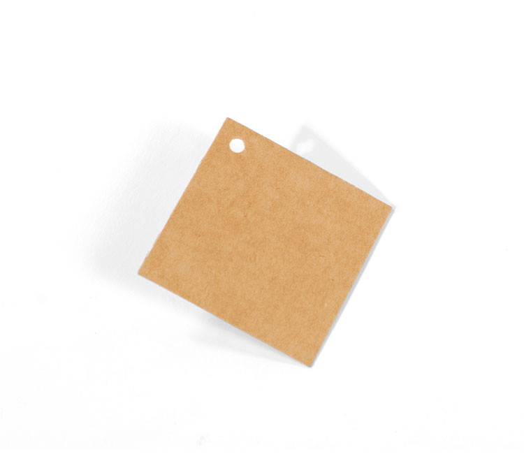 Quadratische Geschenketiketten aus Karton