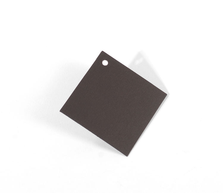 Quadratische Geschenketiketten aus Karton