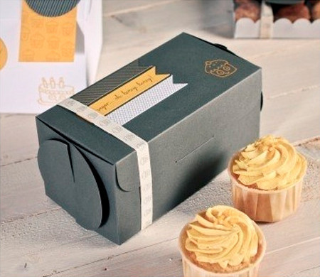 Graue Box für zwei Cupcakes