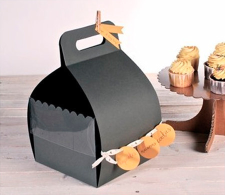 Caja con asa para tartas