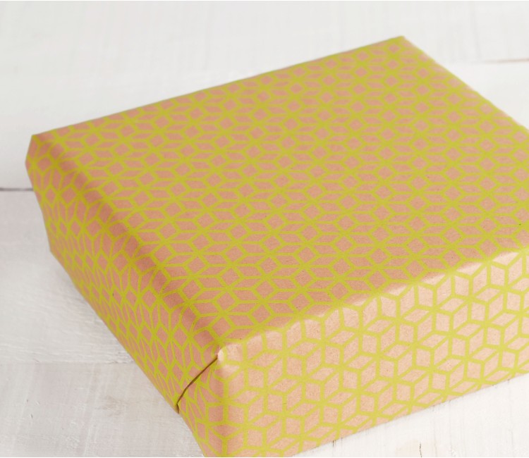 Geschenkpapier mit geometrischen Formen Geschenkpapier mit geometrischen Formen