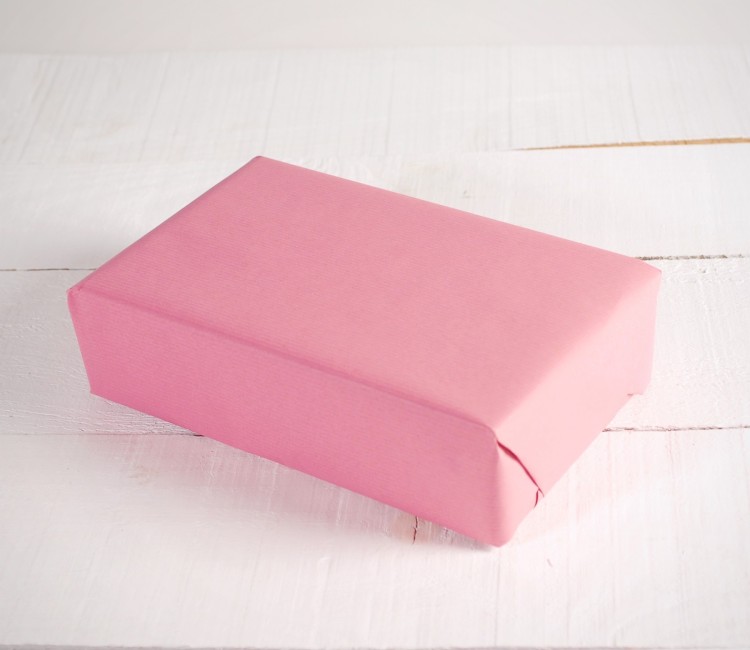 Pastellfarbenes Geschenkpapier. Verleihen Sie Ihren Geschenken Farbe!
