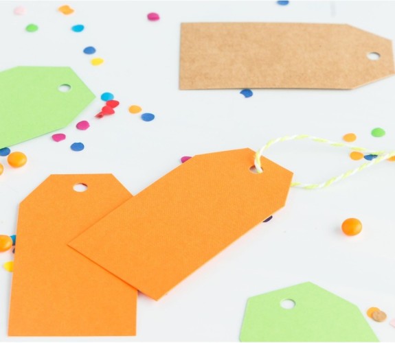 Schlichte Etiketten zum Gestalten Ihrer Geschenke