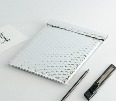Glänzende Versandtaschen