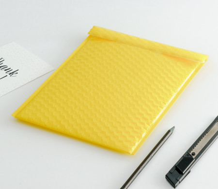 Glänzende Versandtaschen