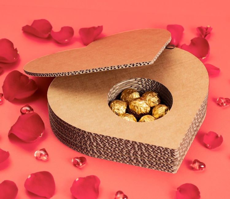 Dekoratives Herz aus Karton, ein Geschenk mit Liebe! Dekoratives Herz aus Karton, ein Geschenk mit Liebe!