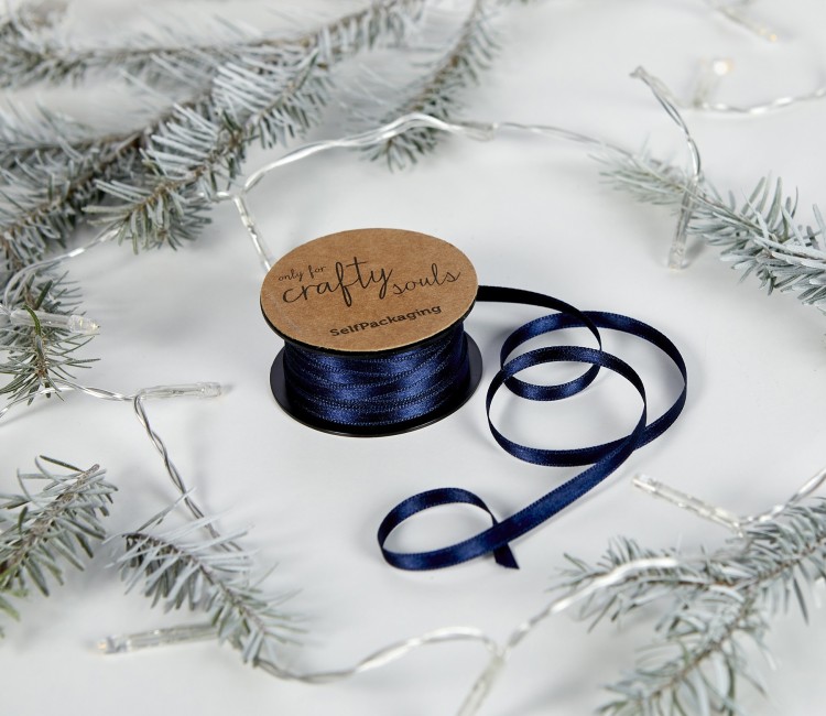 Satinband zum Dekorieren von Geschenken