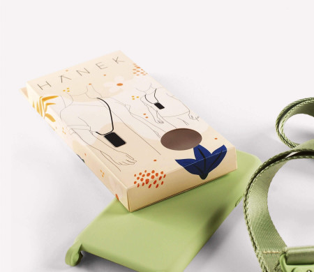 Caja con ventana plastificada