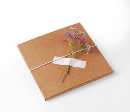 Geschenkbox für CDs oder Hochzeitseinladungen