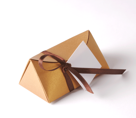 Originelle Box für Einladungen oder Hochzeitsdetails