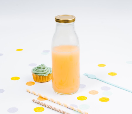 Flasche für Säfte oder Milch
