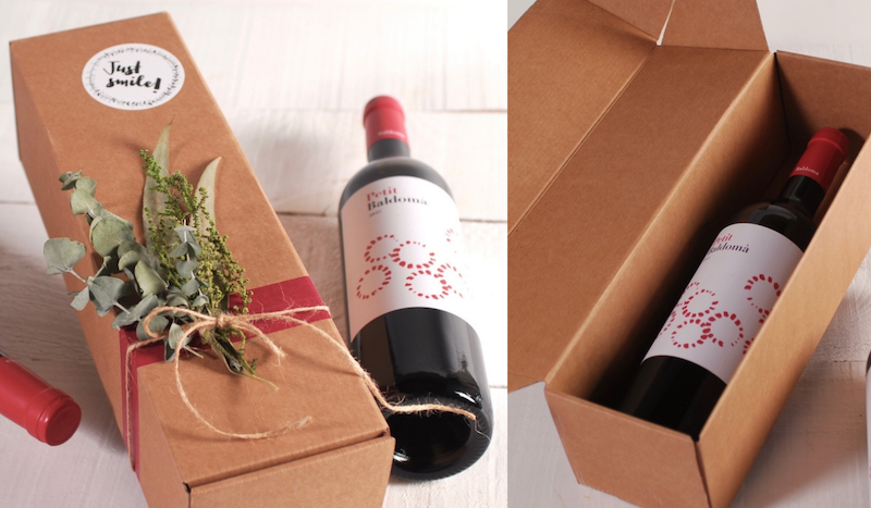 Wine box decorated with flowers