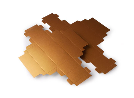 Geschenkschachtel mit Schale und Deckel