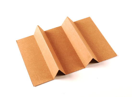 Flache Box mit Bierhalter