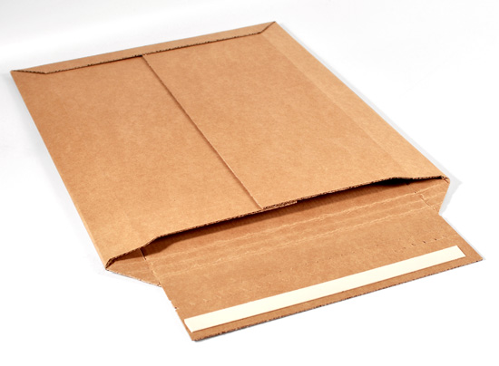 Versandumschläge aus Karton