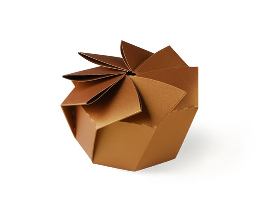 Originelle Geschenkschachtel mit Faltsystem
